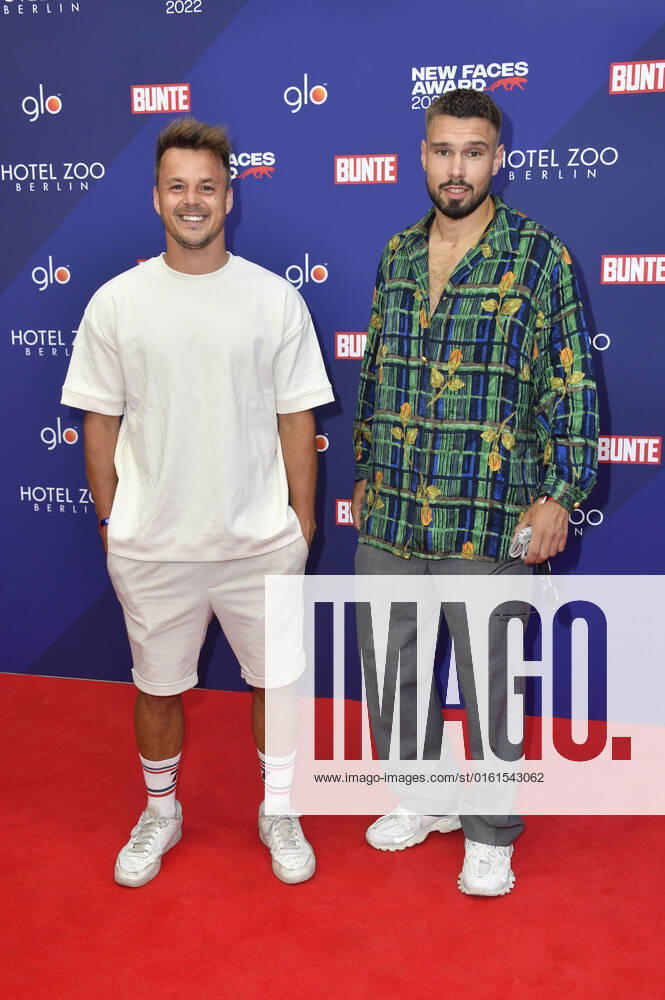 Alexander Knappe with companion Niklas at the Bunte New Faces Awards Film 2022 at the Delphi Filmpalast Berlin, 23 06 2022 Foto:xN.xKubelkax xFuturexImage