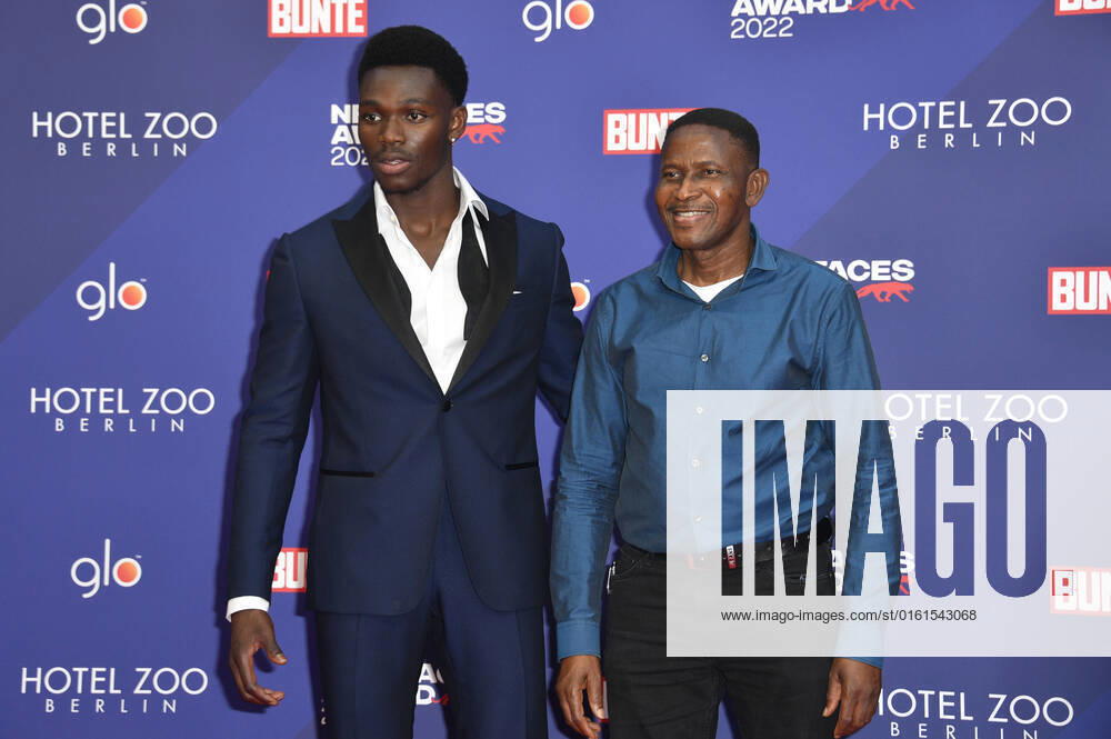Bless Amada with father at the Bunte New Faces Awards Film 2022 at the Delphi Filmpalast Berlin, 23 06 2022 Foto:xN.xKubelkax xFuturexImage