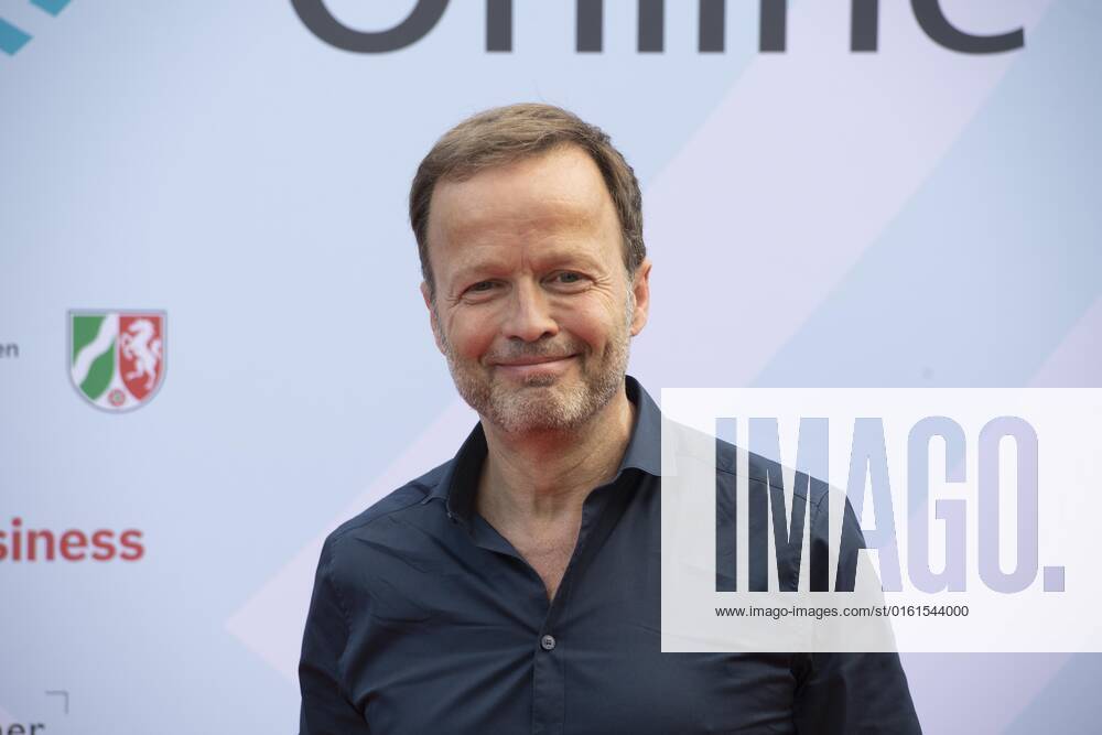Georg RESTLE, presenter, ,,Monitor,, ARD WDR Red Carpet, Red Carpet Show, presentation of the Grimme Online Awards 2022 on 23 06 2022 in the Flora Koeln,