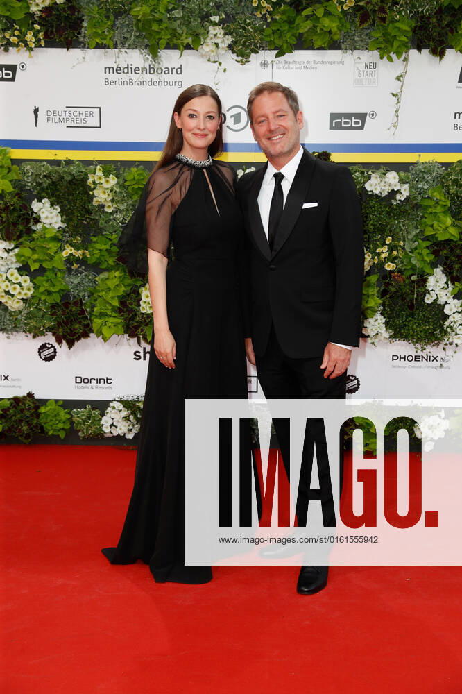 German Film Award 2022 Alexandra Maria Lara with Florian Gallenberger on the red carpet at the Lola German Film Award 2021 ceremony at the Palais am Funkturm in Messe Berlin