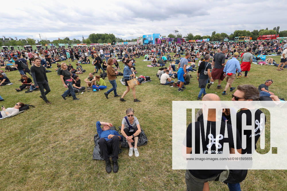 Illustration picture shows festival goers at the 20th edition of the TW Classic music festival in Werchter, Saturday 25 June 2022. VIRGINIExLEFOUR 36634391