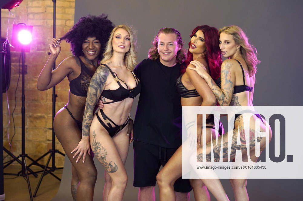 Josy Black, Fiona Fuchs, Ron Bielecki, Micaela Schäfer and Hanna Secret at the Venus 2022 campaign shoot at Inclover Studio Berlin, 27 06 2022 Foto:xT.xBartillax xFuturexImage