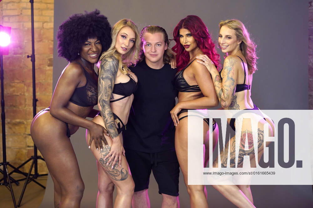 Josy Black, Fiona Fuchs, Ron Bielecki, Micaela Schäfer and Hanna Secret at the Venus 2022 campaign shoot at Inclover Studio Berlin, 27 06 2022 Foto:xT.xBartillax xFuturexImage