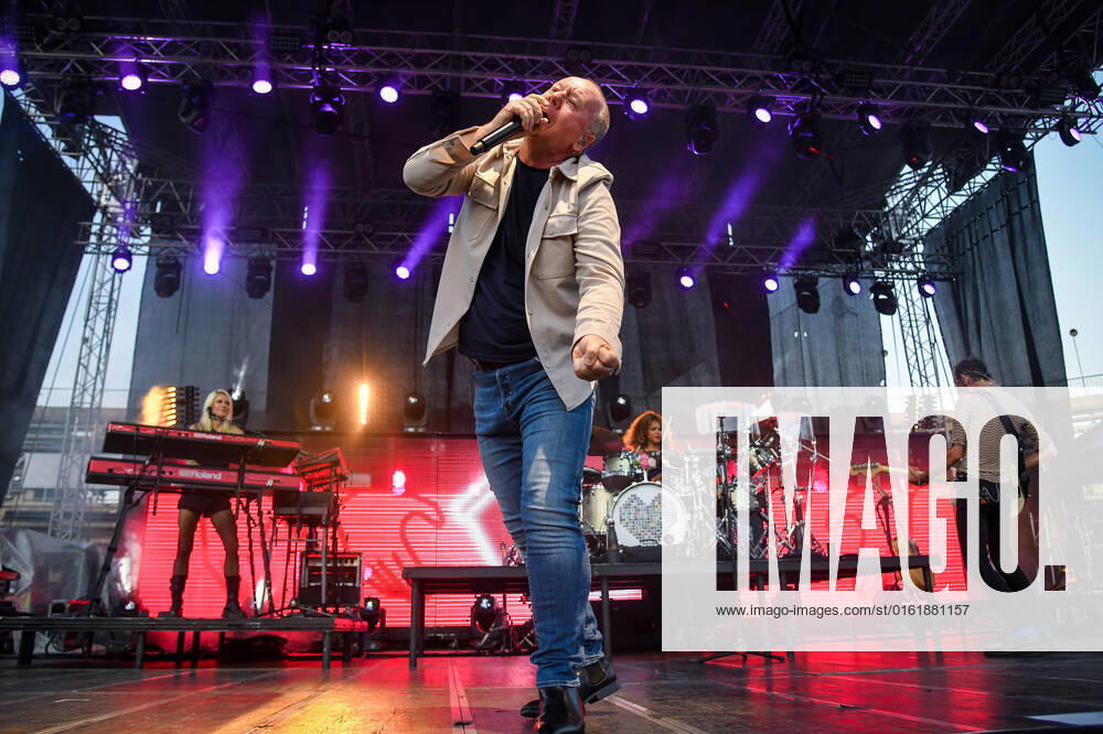 Scottish band Simple Minds performs in Zagreb Jim Kerr, lead singer of Scottish band Simple Minds performs during a concert at SRC Salata, in Zagreb, Craotia, on June 30, 2022. JosipxRegovic PIXSELL