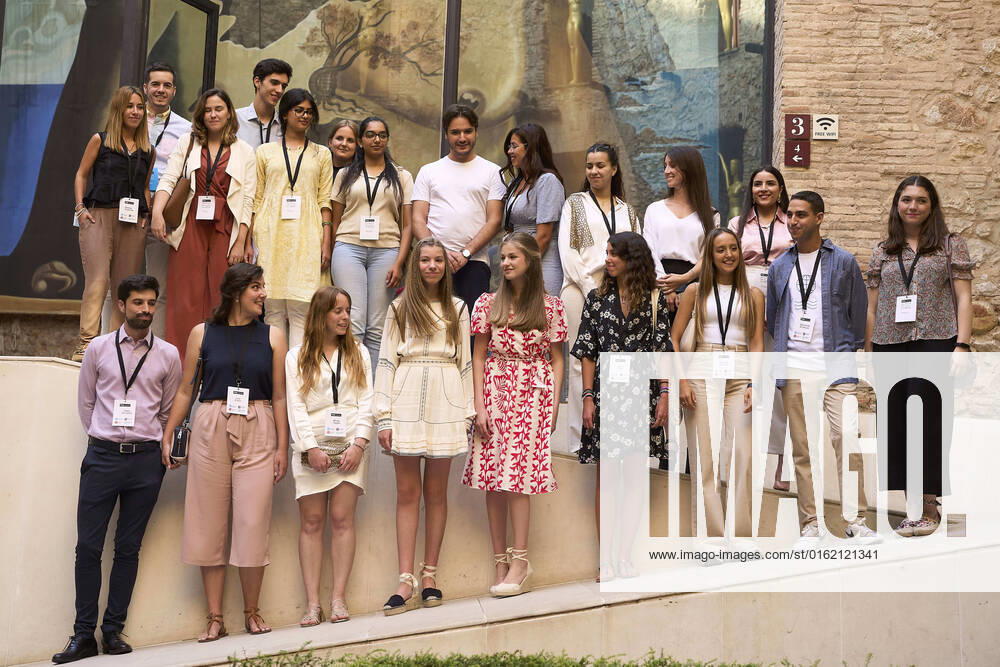 Bilder des Jahres 2022, Entertainment 07 Juli Entertainment Themen der Woche KW26 03-07-2022 Girona Princess Leonor and Princess Sofia visited the Dali theater museum in Figueres, Girona. No Spain Â