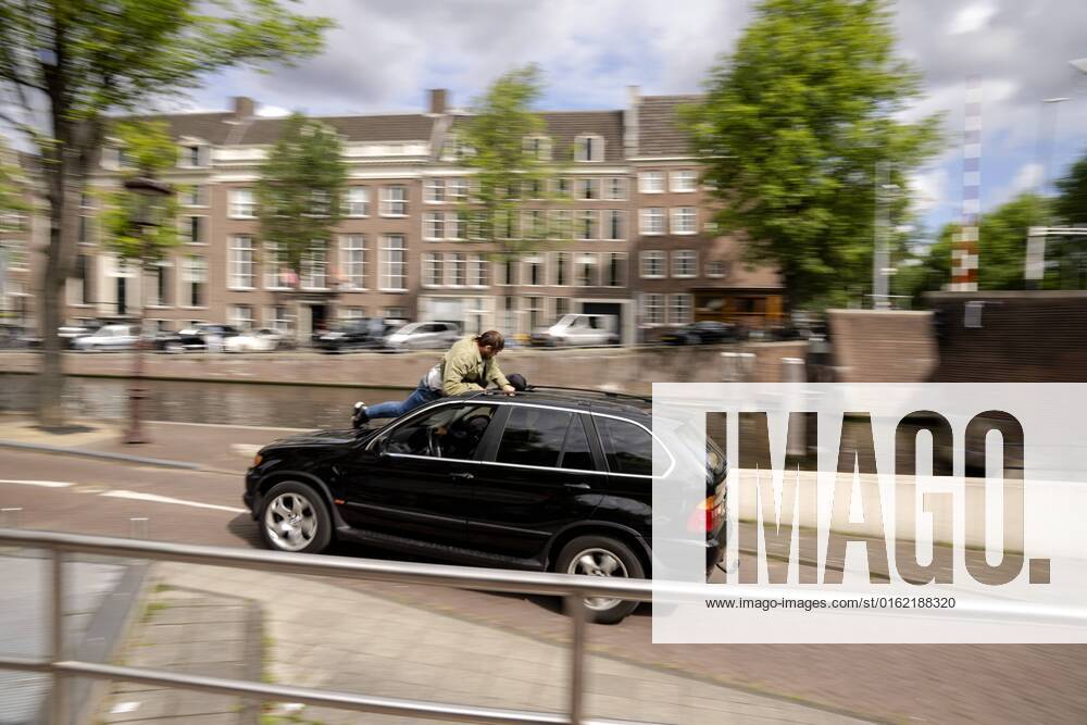 2022 07 04 10 53 05 AMSTERDAM Rico Verhoeven during the shooting of the international action film Black Lotus The Dutch kickboxer plays the lead role in the film by director Todo Chapkanov ANP SANDER KONING netherlands out belgium out