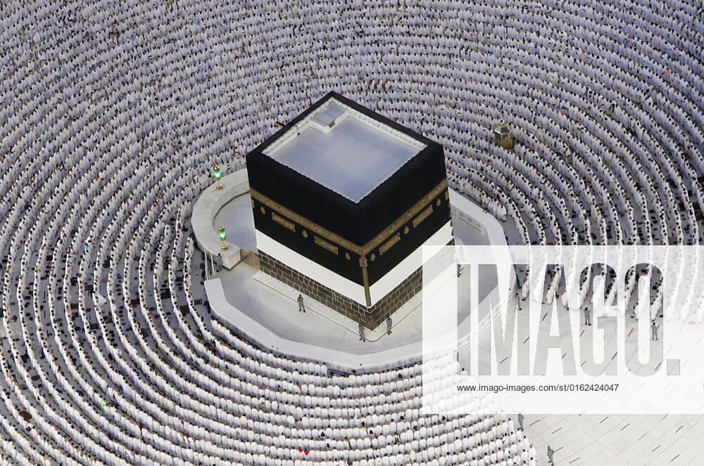 Muslim worshippers are seen pray around the Kaaba at the Grand Mosque from the Abraj Al-Bait Towers also known as the Mecca Royal Hotel Clock Tower, in Saudi Arabia s holy city of Mecca, on July 6, 2022. One million people, including 850,000 from abroad, are allowed to participate in this year s hajj -- a key pillar of Islam that all able-bodied Muslims with the means are required to perform at least once -- after two years of drastically curtailed numbers due to the coronavirus pandemic Mecca Saudi Arabia - ZUMAap3_ 20220706_zaf_ap3_204
