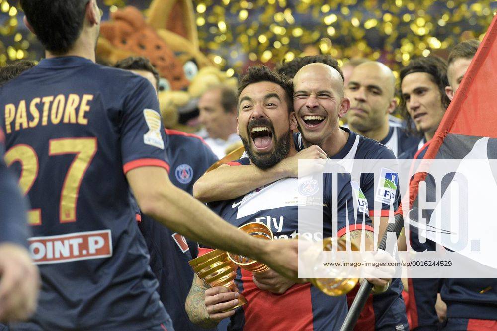 Paris St Germain, Champion Coupe de la Ligue: LAVEZZI Ezequiel et JALLET Christophe (PSG) FOOTBALL : Olympique Lyon vs Paris St Germain (PSG) - Finale coupe de la Ligue - 19 04 2014 JBAutissier