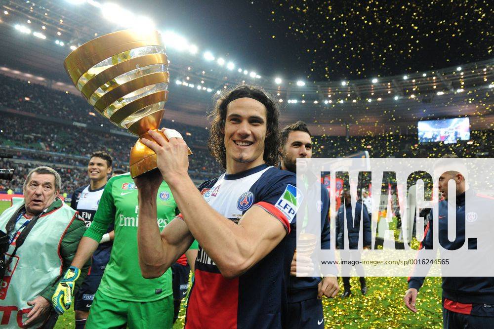 Joie Edinson Cavani (PSG) FOOTBALL : Olympique Lyon vs Paris St Germain (PSG) - Finale Coupe de la Ligue - 19 04 2014 NLeGouicFEP