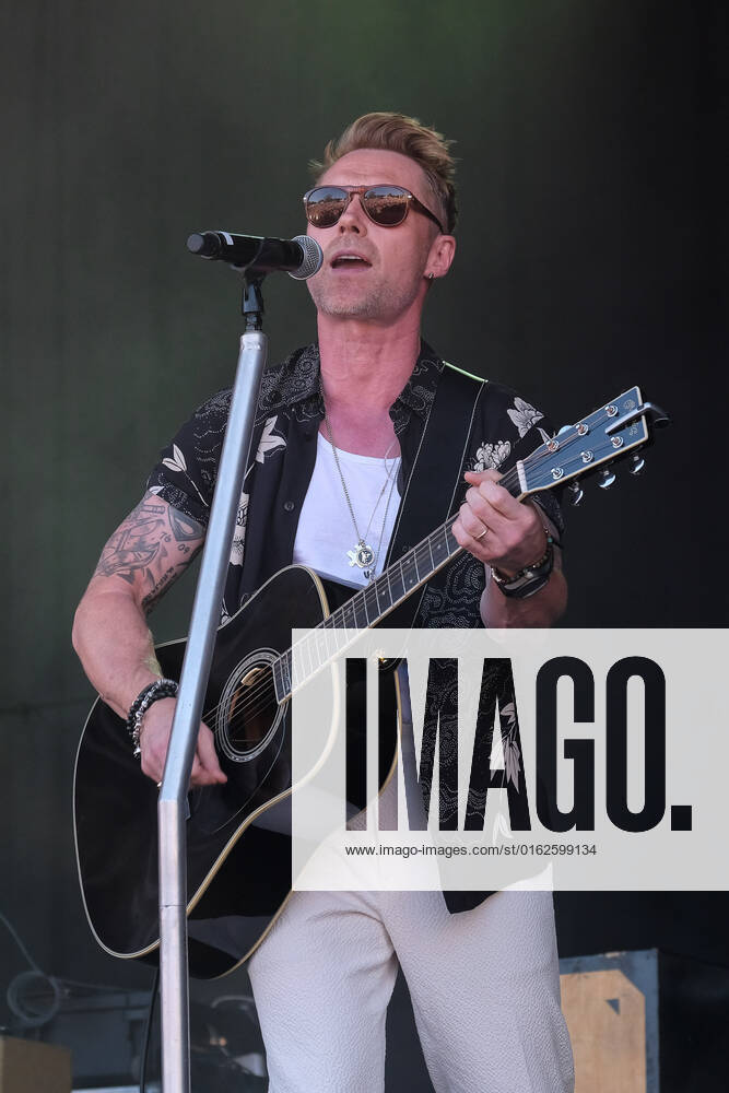 Irish-born singer, songwriter, television presenter, and host of the Magic Radio breakfast show, Ronan Patrick John Keating, former member of boy band Boyzone performing live at Cornbury Festival. Great Tew United Kingdom - ZUMAs197 20220710_zaa_s197_282