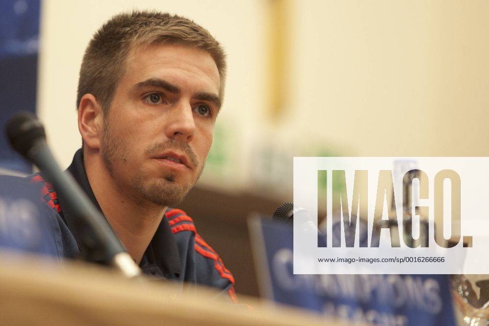 FC Bayern München s Philipp Lahm attends Press Conference at Intercontinental Hotel in Madrid, Spain. April 22, 2014. (20186921)