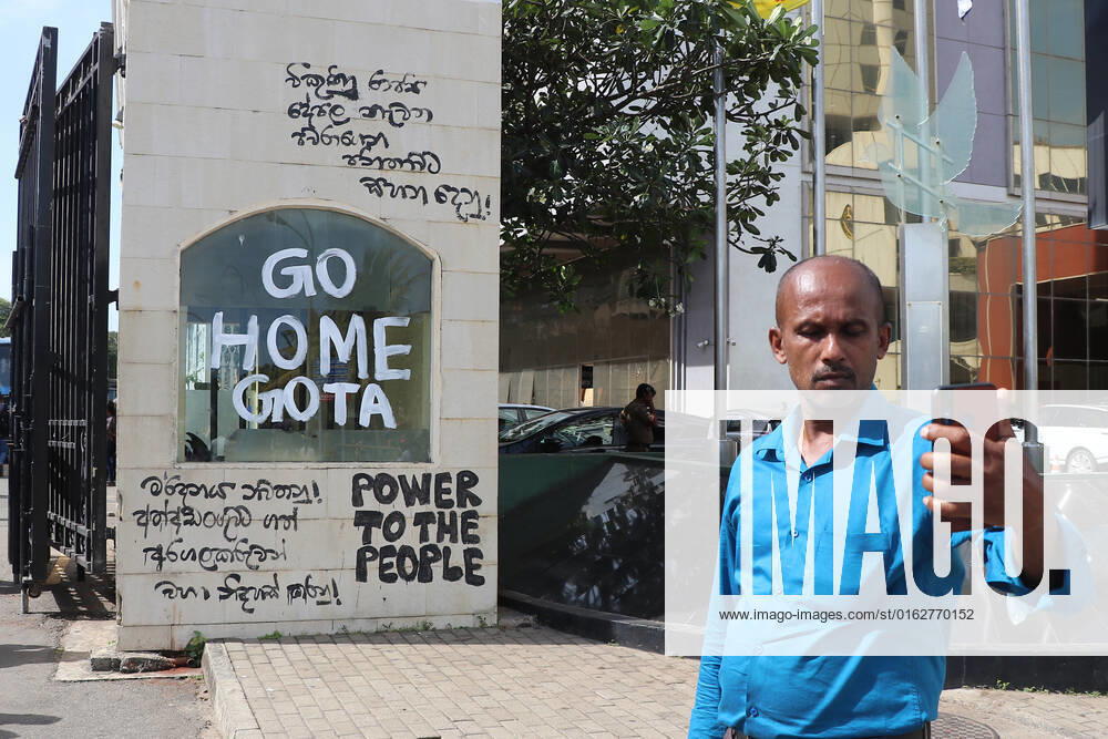 Three days after protesters stormed into President s House in Sri Lanka Thousands of people crowded the capital to take a look into the President s palace three days after protesters stormed into President s house in Colombo. Colombo Western Sri Lanka