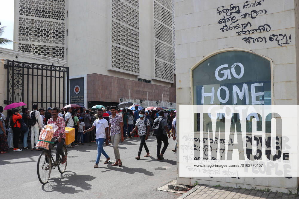 Three days after protesters stormed into President s House in Sri Lanka Thousands of people crowded the capital to take a look into the President s palace three days after protesters stormed into President s house in Colombo. Colombo Western Sri Lanka