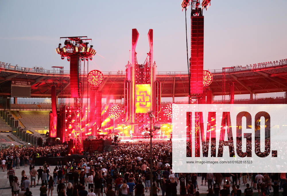 Six years after their last visit to Italy, and three years after the announcement of their return to our country with consequent postponements due to Covid, Rammstein finally went on stage last night, July 12, at the Stadio Olimpico Grande Turin