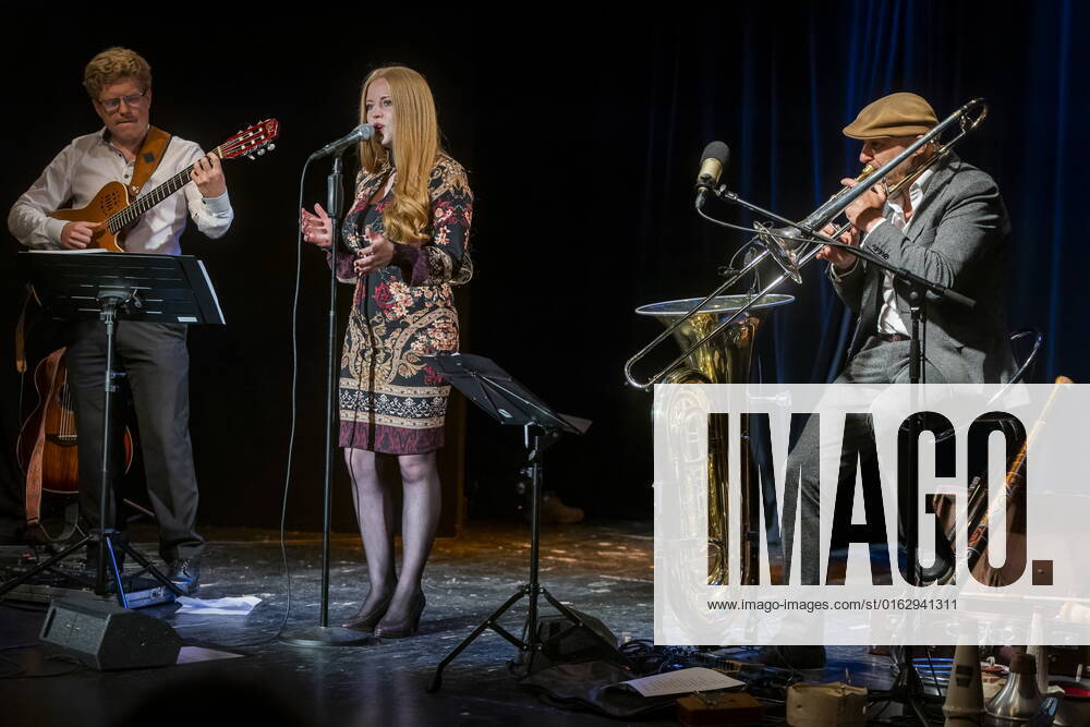 TrioVoyage Lusatia Rio and back a musical lyrical trip with the TrioVoyage on the stage of the Dresden Friedrichstadtt Palast The spe