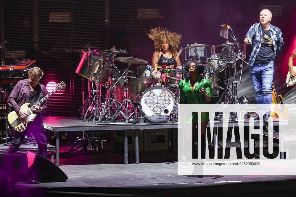 Pistoia, Italy, Piazza Duomo, July 15, 2022, Charlie Burchill ,guitar , Sarah Brown vocal,Cherisse Osei drums,Sarah Brown vocal,Jim Kerr vocal during Simple Minds - 40 Years of Hits - Music Concert. Pistoia Italy - ZUMAl164 1013204701st
