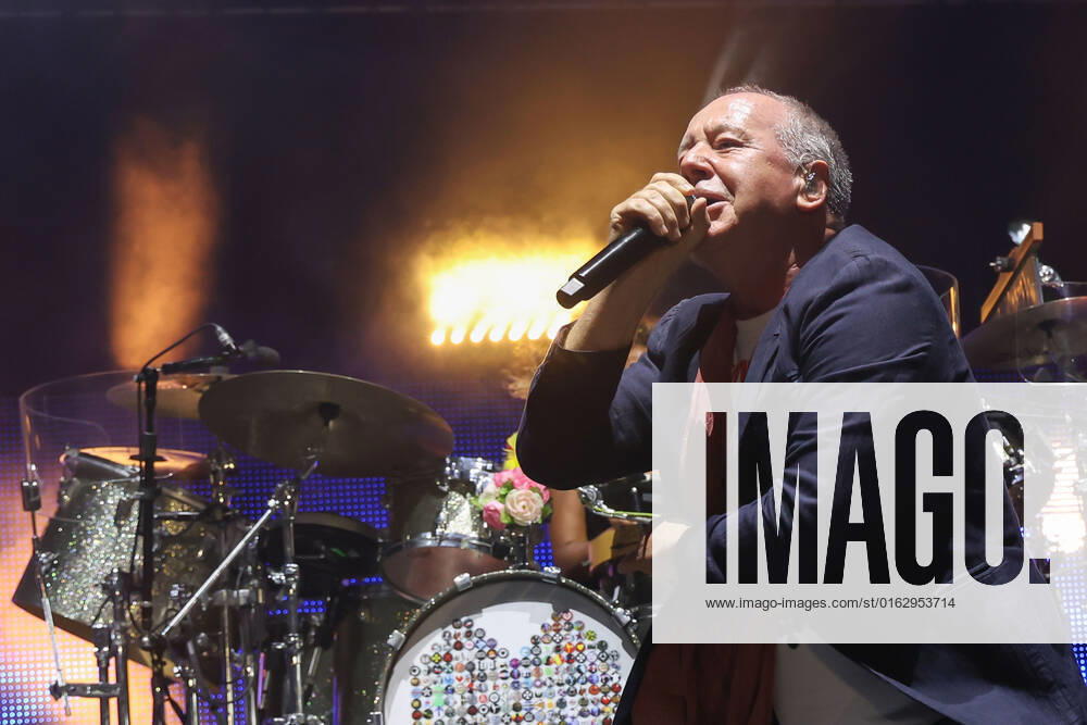Jim Kerr vocal during the concert during Simple Minds 40 Years of Hits, Music Concert in Pistoia, Italy, July 15 2022