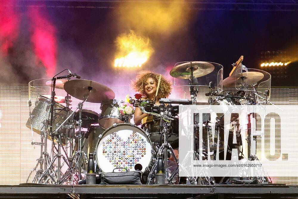 Cherisse Osei drums during Simple Minds 40 Years of Hits, Music Concert in Pistoia, Italy, July 15 2022