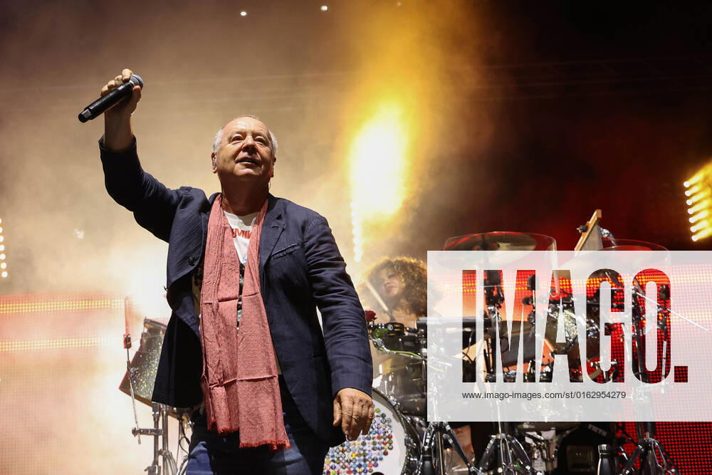 Jim Kerr vocal during Simple Minds 40 Years of Hits, Music Concert in Pistoia, Italy, July 15 2022