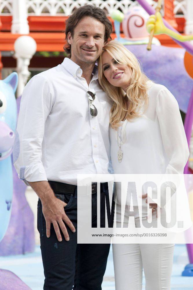 Carlos Moya und Carolina Cerezuela eröffnen das Nickelodeon Land im Madrid Amusement Park. Madrid, 30.04.2014 Foto:Fotografosx xFuturexImage