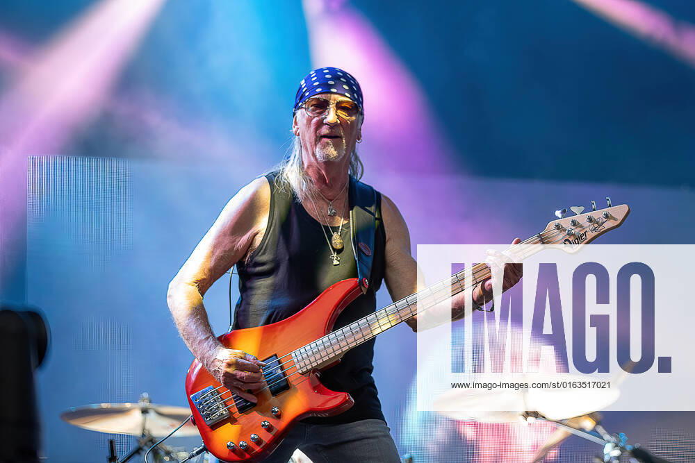 Loerrach Loerrach, Stimmen Festival 2022, 24 07 2022 Guitarist and bassist Roger Glover Deep Purple during the performance of the band on Thursday, 24 07 2022 at the Stimmen Festival The Stimmen Festival 2022 in Loerrach