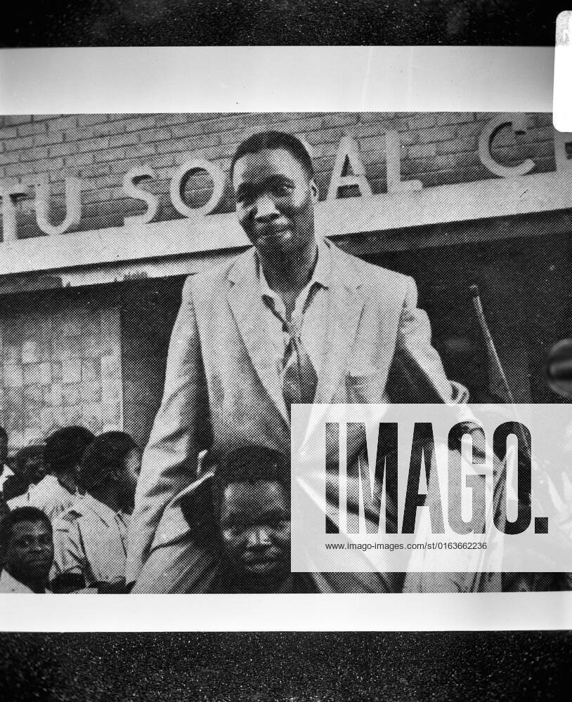 Anefo photo collection. Eredoctor Social Sciences for Sitting Freedom Warrior Govan Mbeki (University Amsterdam); Goan mbeki (old photo). January 9, 1978. Amsterdam, South Africa