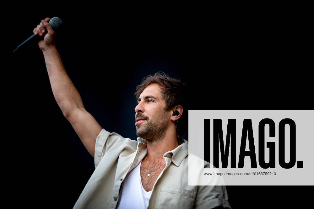 The singer songwriter Max Giesinger performs on Tuesday 26 07 22 in the castle Eyrichshof in Ebern district Haßberge in front of about 3000 visitors