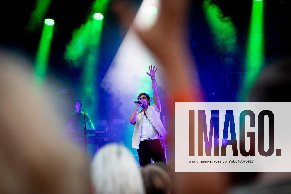 The singer songwriter Max Giesinger performs on Tuesday 26 07 22 in the castle Eyrichshof in Ebern district Haßberge in front of about 3000 visitors