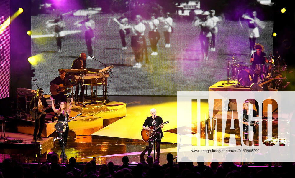 The Chicks - Emily Strayer, Natalie Maines and Martie Maguire perform at Shoreline Amphitheatre on July 30, 2022 in Mountain View, California. Mountain View USA - ZUMAs181 20220730_zea_s181_067