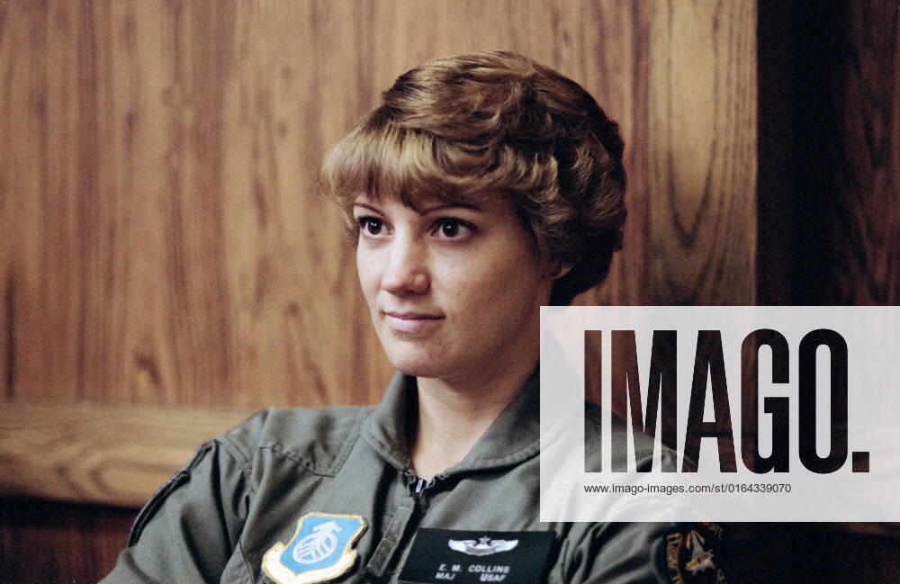 S90-45845 (29-31 July 1990) --- Eileen M. Collins, a USAF major and a candidate for a pilot astronaut s position with NASA, listens to a briefing on parachute ejection. The classroom session was part of a three-day survival training course hosted by Vance Air Force Base in Oklahoma.