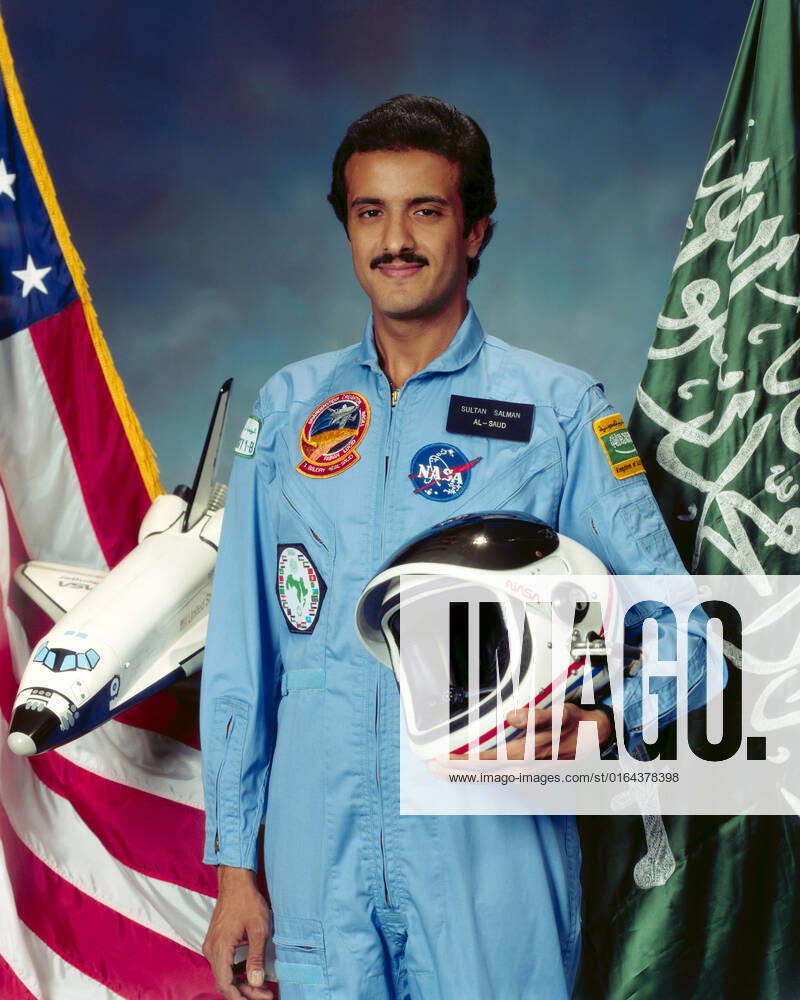 S85-33318 (1985) - Payload Specialist Sultan Salman Abdelazize Al-Saud.