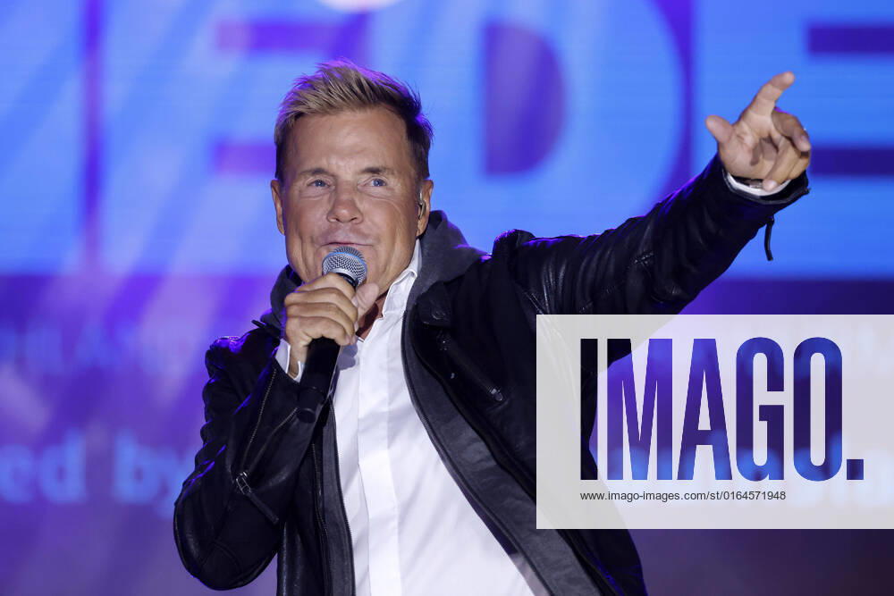 Singer Dieter Bohlen during his stage comeback as part of the open air concert favorite songs Germanys biggest earworm spectacle by Markus Krampe Entertainment in the Bonn Rheinaue Bonn, 06 08 2022 NRW Germany