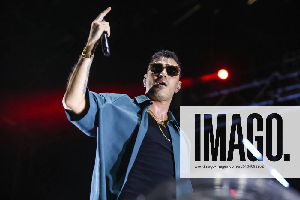 Marracash Performs In Pescara, Italy Italian rapper Marracash (Fabio Bartolo Rizzo) in concert on the stage for the Zoo Music Fest in Pescara. during the Italian singer Music Concert Marracash - Summer Tour on August 07, 2022 at the Porto Turistico in Pescara, Italy Pescara Italy