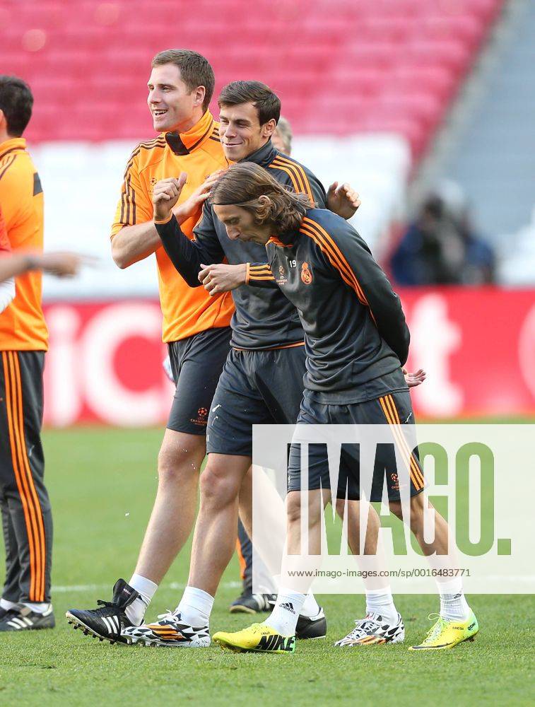 Real Madrids Gareth Bale during training Atletico Madrid Training Session - Champions League Final - Stadium of Light - Lisbon - Portugal - 23 05 2014 - Pic David Klein Sportimage .