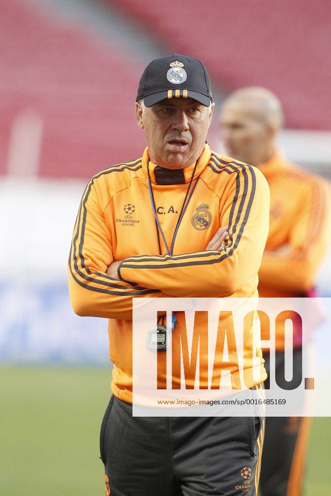 Real Madrid s coach Carlo Ancelotti during training session previous to the UEFA Champions League 2013 2014 Final match.May 23,2014. (20151530)