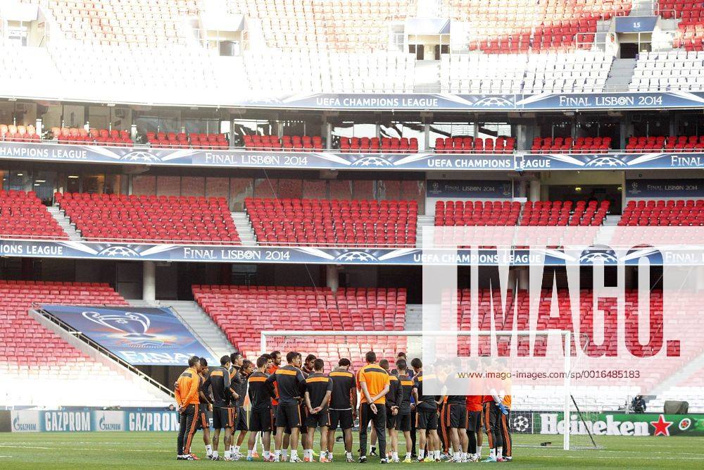 Real Madrid s team during training session previous to the UEFA Champions League 2013 2014 Final match.May 23,2014. (20151544)