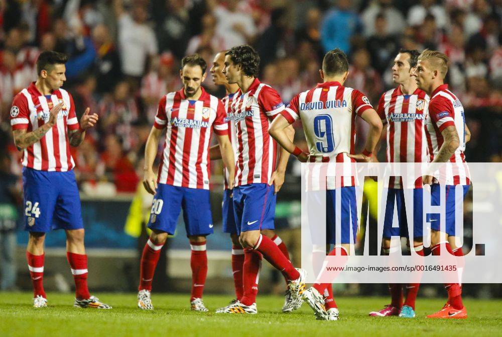 Atletico Emotionen, enttäuscht, Enttäuschung, Frust, frustriert, Trauer ,traurig, verzweifelt, Verzweiflung REAL MADRID - ATLETICO MADRID ( 4- 1)n. V. Fussball UEFA Champions League, Finale, im Stadion Estadio da Luz Lissabon am 24.05.2014 CL Saison 2013 2014
