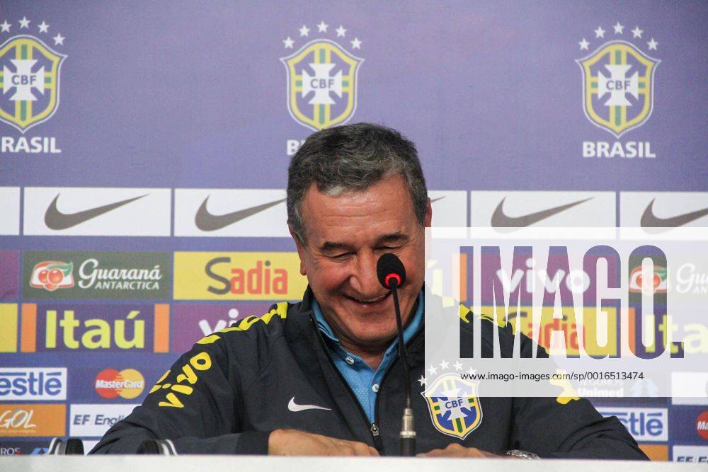 Carlos Alberto Gomes Parreira - Pressekonferenz Fussballnationalmannschaft Brasilien. Teresopolis RJ, Brasilien 26 05 2014. ( x(11)Pupox xFotoarenax (24361) Coletiva da SeleÃßÃ£o Br