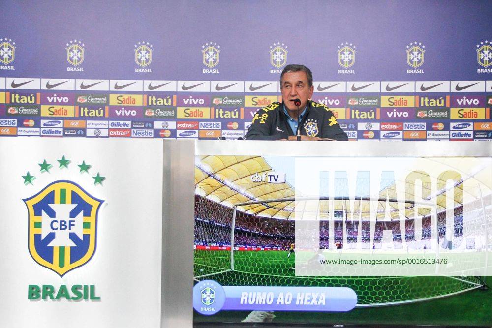 Carlos Alberto Gomes Parreira - Pressekonferenz Fussballnationalmannschaft Brasilien. Teresopolis RJ, Brasilien 26 05 2014. ( x(11)Pupox xFotoarenax (24361) Coletiva da Selȩ̣o Br