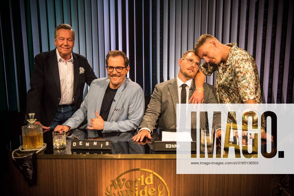 Frankfurt am Main hr fernsehen recording late night game show world wide living room with from left hit legend Roland Kaiser, twins and entertainers Dennis and Benjamin Benni Wolter, comedian Felix Lobrecht ES