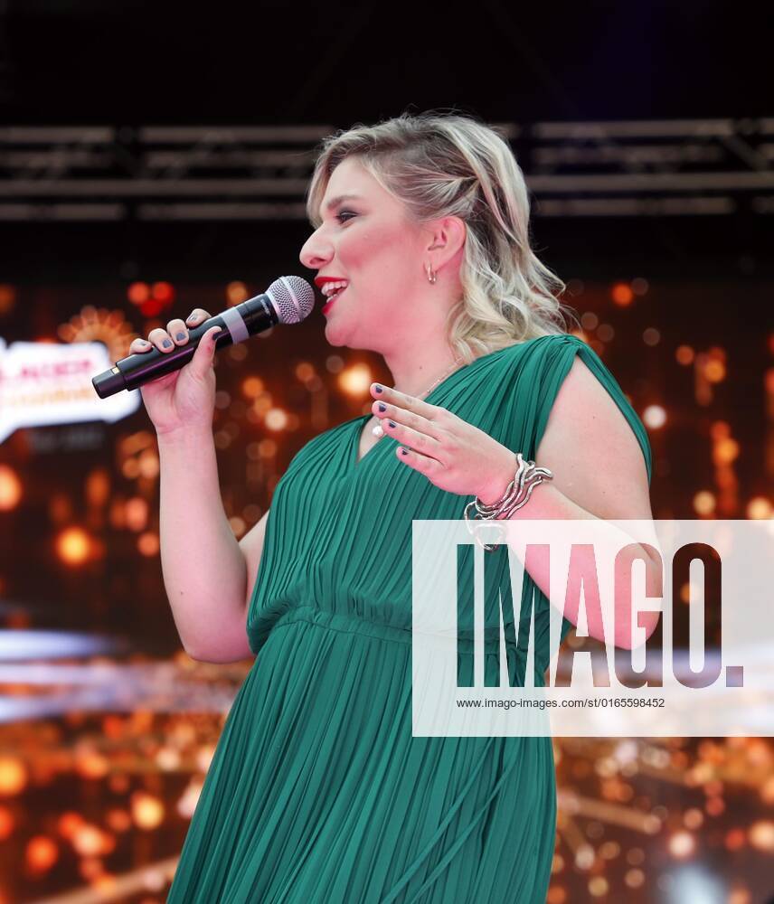 Laura Wilde at the Schlager Radio Schlager Hammer Tour 2022 in Oranienburg
