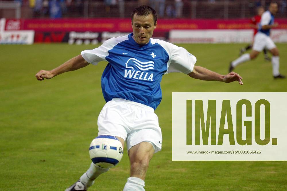 Markus Beierle (Darmstadt) am Ball Fußball Herren Regionalliga Süd 2005 2006, 3. Liga, SV Darmstadt 98 Einzelbild Darmstadt