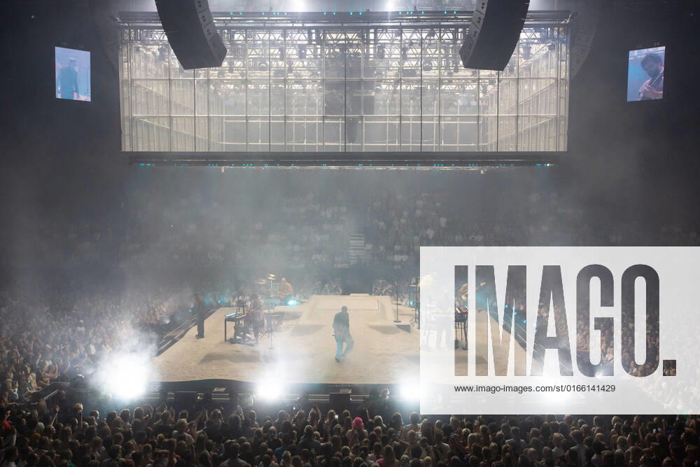 Karpe Oslo, Norway. 18th, August 2022. The Norwegian rap duo Karpe performs a live concert at Oslo Spektrum in Oslo. The duo consists of the two rappers Magdi Omar Ytreeide Abdelmaguid and Chirag Rashmikant Patel. Photo credit: Gonzales Photo - Per-Otto Oppi). Oslo Norway