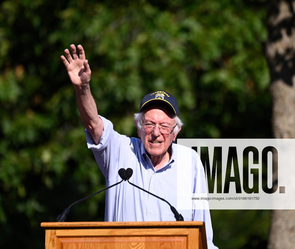 August 20, 2022, Philadelphia PA-Senator Bernie Sanders held a rally for workers rights in Philadelphia on the lawn of the historic Independence visiters center on Independence Mall - ZUMArf1_ 20220820_zaf_rf1_034