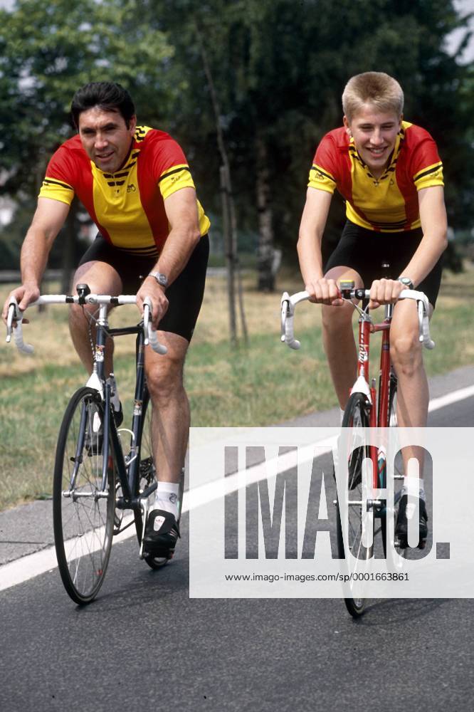 Eddy Merckx trainiert mit seinem Sohn Axel (beide Belgien) - Radsport Herren Straßenradsport 1989, Straße, Rad Gruppe Freude,
