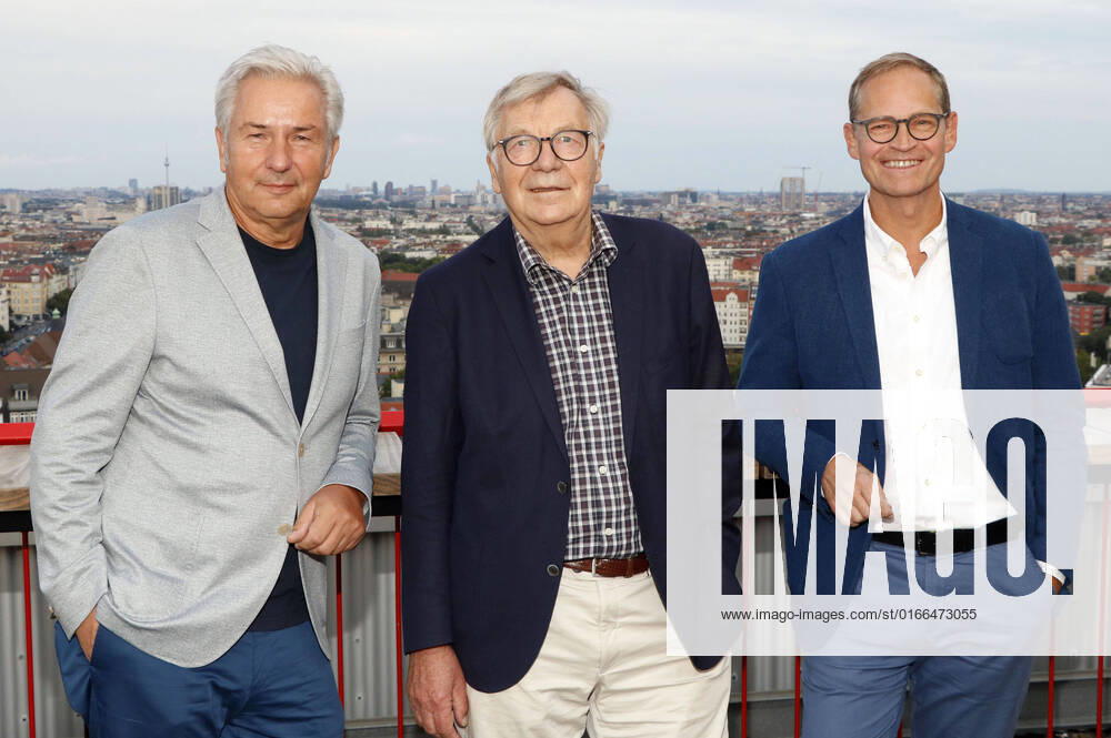 Klaus Wowereit, Eberhard Diepgen and Michael Müller at the preview of the rbb documentary series Berlin Schicksalsjahre einer Stadt 2010 2020 in Studio 14 next to the rbb Dachlounge Berlin, 22 08 2022 Foto:xA.xFuturexImage