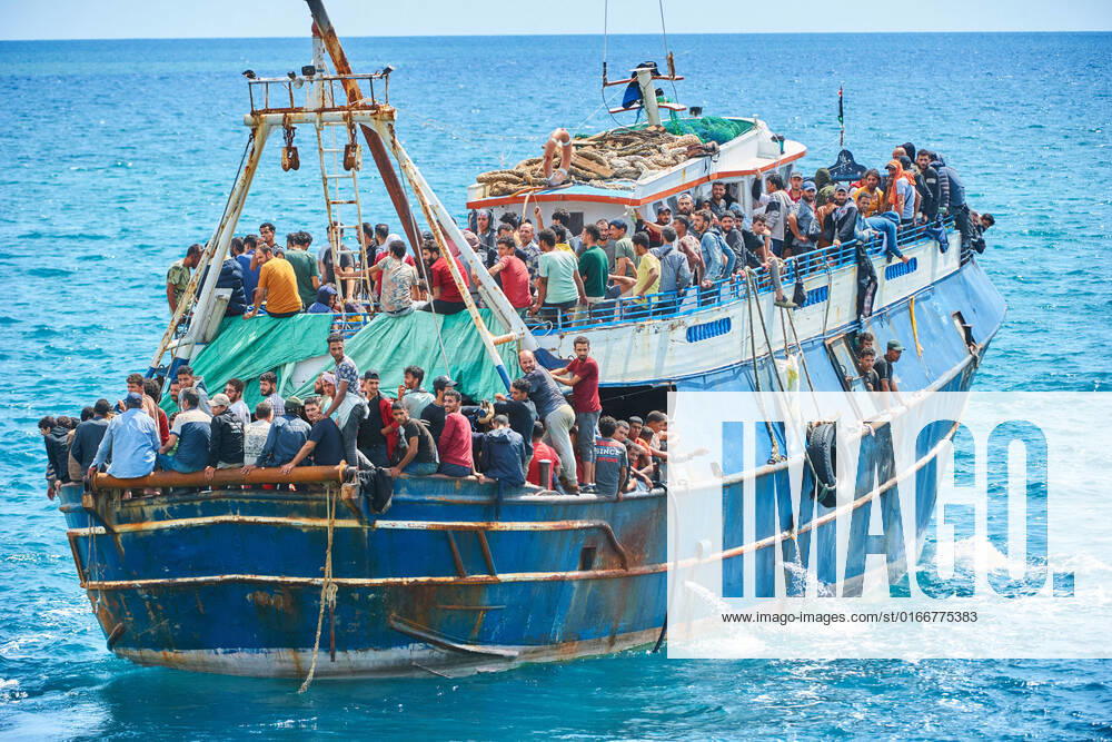 Sbarco migranti a Catanzaro during Sbarco migranti, News in catanzaro, Italy, August 24 2022