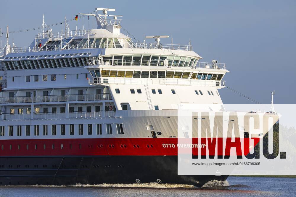 Cruise ship MS Otto Sverdrup, Hurtigruten, leaves the Hamburg Port at Evening light at the Elbe, Hamburg, Germany, Europe