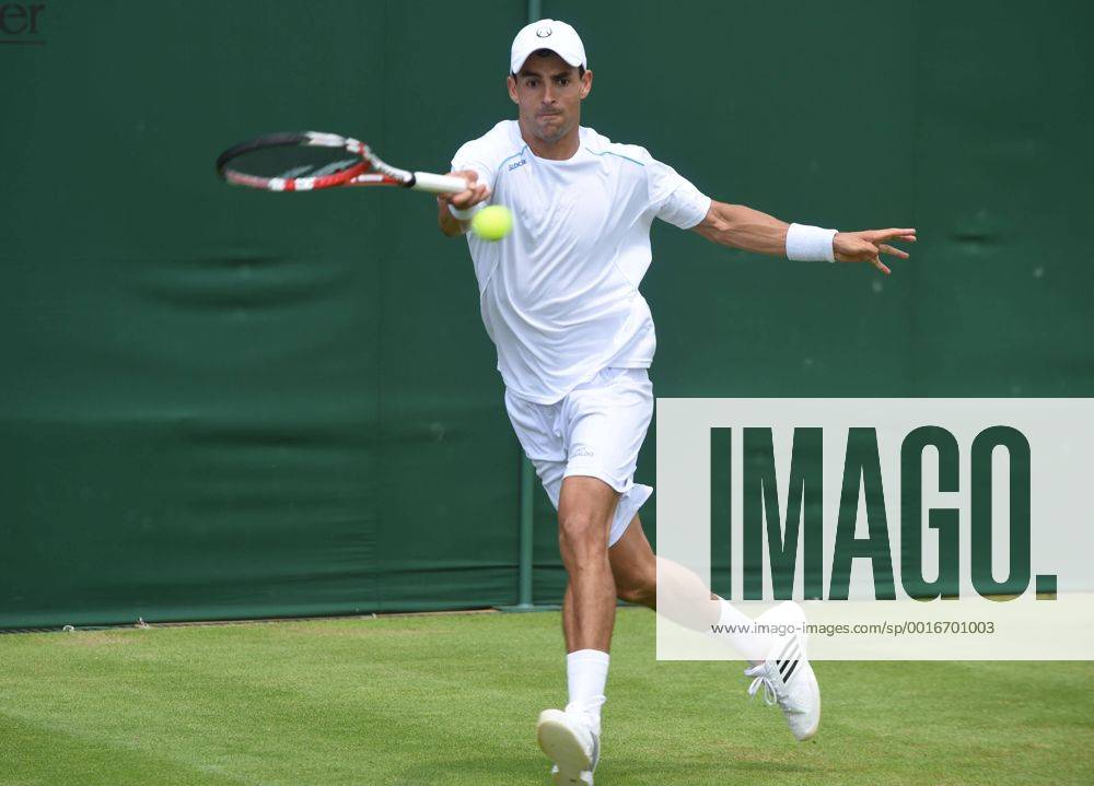 Santiago Giraldo on Court 7.