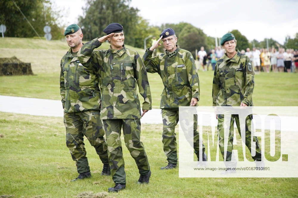 GÖTEBORG 20220826 Älvsborg Amphibious Regiments new banner is handed over by Crown Princess Victoria during a ceremony on the garrisons day on Friday Gothenburg Sweden